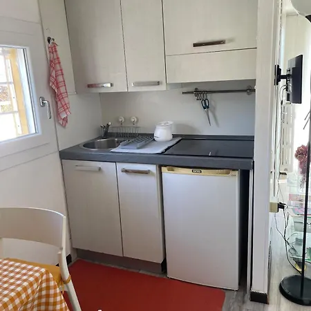 Penthouse Near The Historic Center Lägenhet Modena